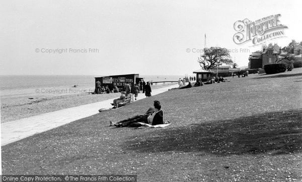 Photo of Cowes, The Beach c.1955