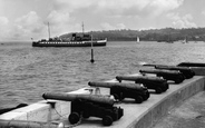 The 'vecta' And The Cannon Of The Royal Yacht Squadron c.1955, Cowes