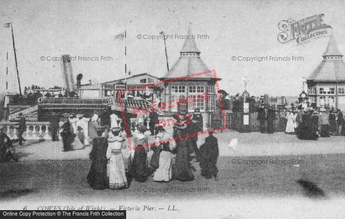 Photo of Cowes, Victoria Pier c.1900