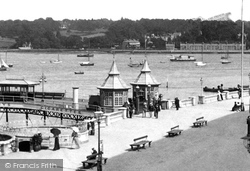 Victoria Pier Entrance 1908, Cowes