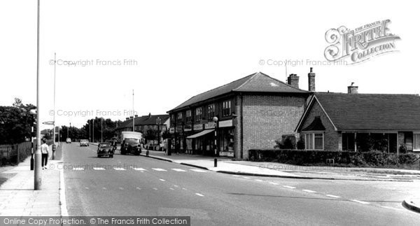 Photo of Cowley, High Road c.1960