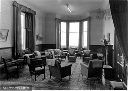 'glendermott', The Lounge c.1955, Craigmore