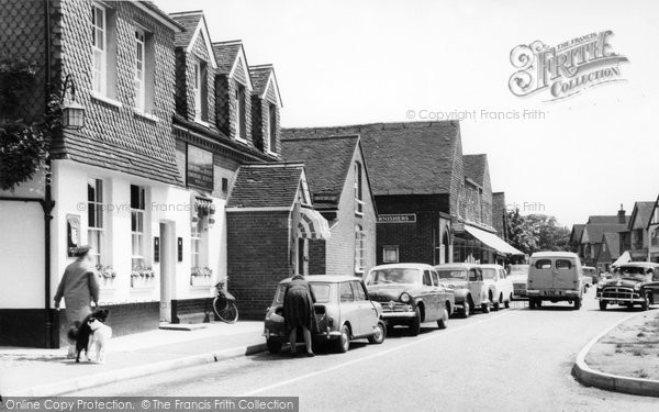 Photo of Cranleigh, High Street c.1960