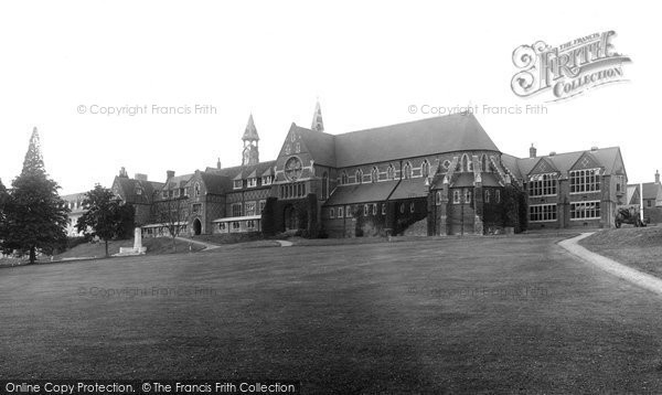 Photo of Cranleigh, School 1928 - Francis Frith