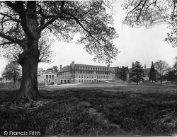School 1929, Cranleigh