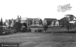 School 1933, Cranleigh