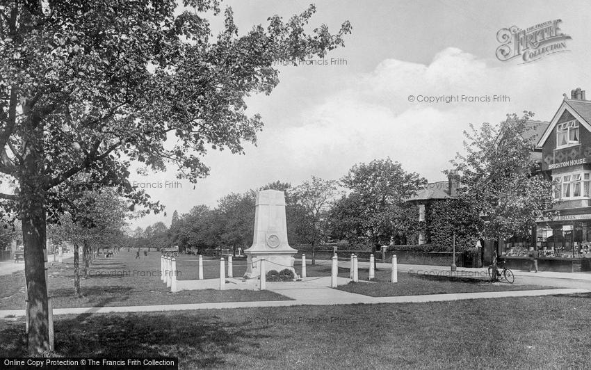 Cranleigh, War Memorial 1922