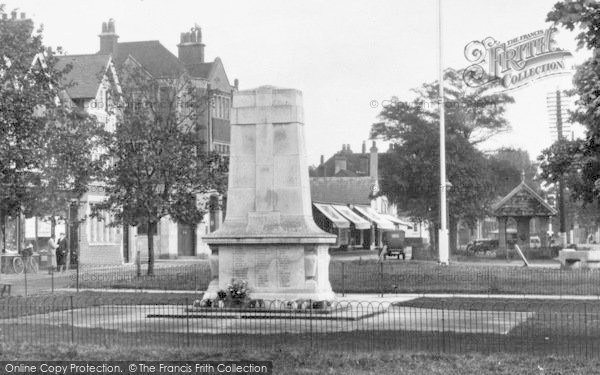 Photo of Cranleigh, War Memorial 1928