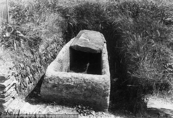 Photo of Crantock, Churchyard And Stone Coffin 1904