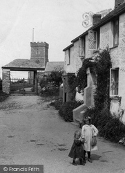 Girls In The Village 1912, Crantock