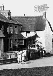 Girls In The Village 1935, Crantock