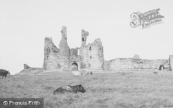 Dunstanburgh Castle c.1960, Craster