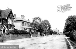 Brighton Road 1907, Crawley