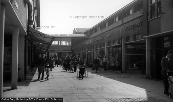 Photo of Crawley, Broad Walk c.1960