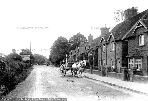 Photo of Crawley, London Road 1907