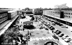 Queen's Square c.1960, Crawley