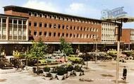 Queens Square c.1960, Crawley