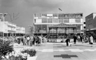 Queens Square c.1960, Crawley