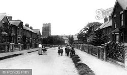 Station Road 1907, Crawley