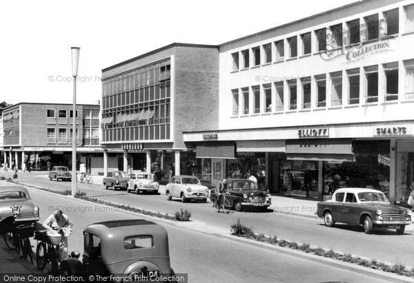 Photo of Crawley, The Broadway c.1960