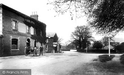 The Sun Inn 1905, Crawley