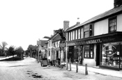 The Village 1905, Crawley