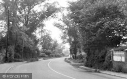 London Road c.1955, Crays Hill