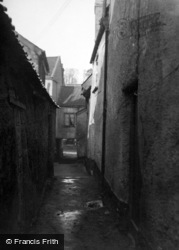 An Old Lane c.1955, Crediton