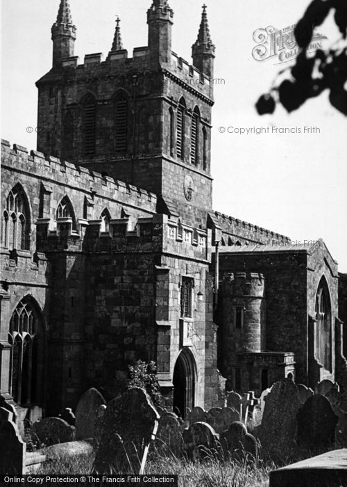 Photo of Crediton, Church Of The Holy Cross c.1955