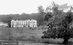 Creedy Park 1904, Crediton