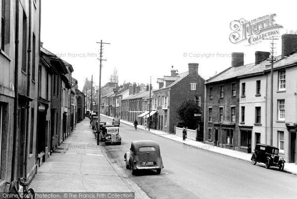 Photo of Crediton, High Street c.1955