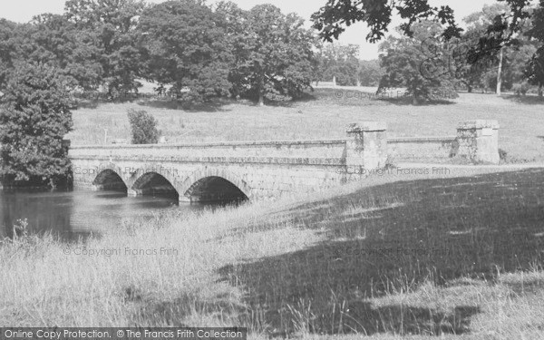 Photo of Crediton, Shobrooke Park c.1955