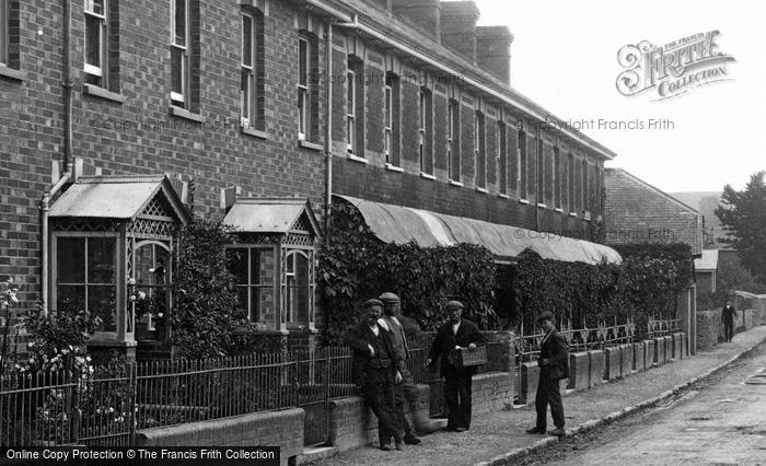 Photo of Crediton, Terrace Houses, Fordton 1904