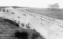 The Beach c.1965, Cresswell