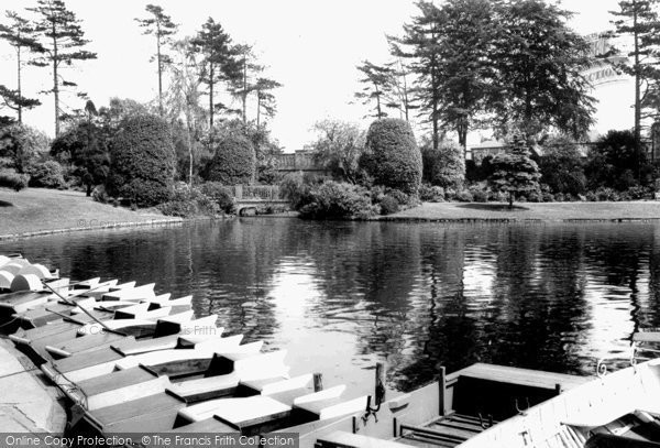 Photo of Crewe, Boating Lake, Queen's Park c.1965