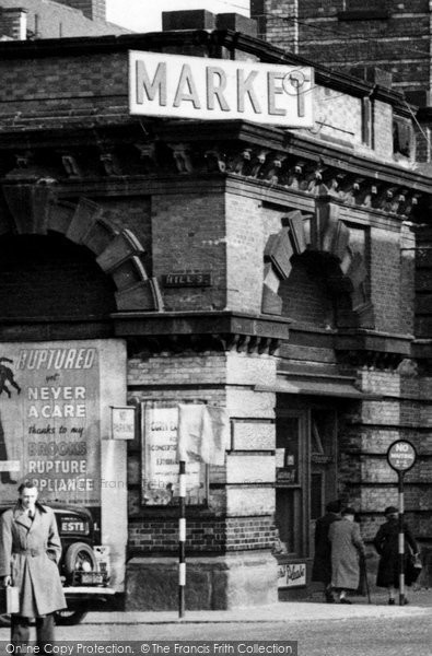 Photo of Crewe, Market Hall c.1950