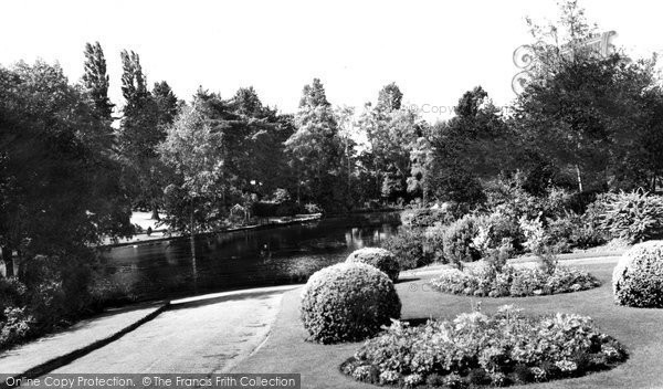 Photo of Crewe, Queen's Park c.1960