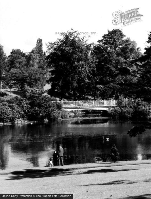 Photo of Crewe, Queen's Park c.1960