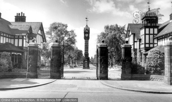 Photo of Crewe, Queen's Park Entrance c.1960