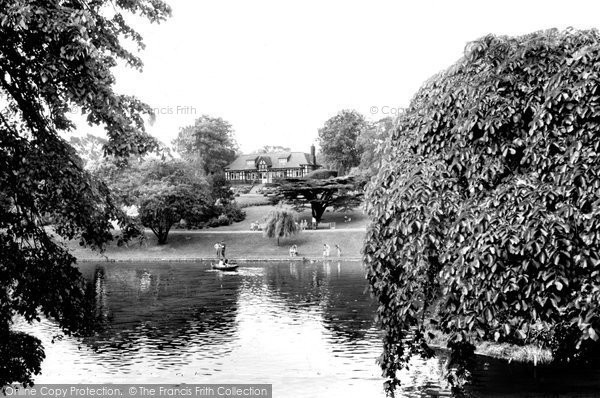 Photo of Crewe, Queen's Park, The Lake And Pavilion c.1960