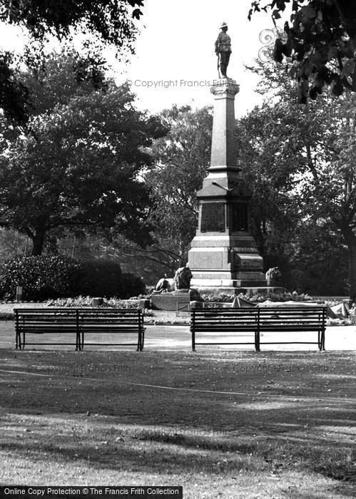 Photo of Crewe, Queen's Park, The Memorial c.1950