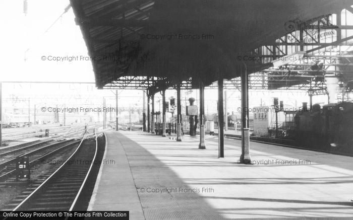 Photo of Crewe, Station c.1965
