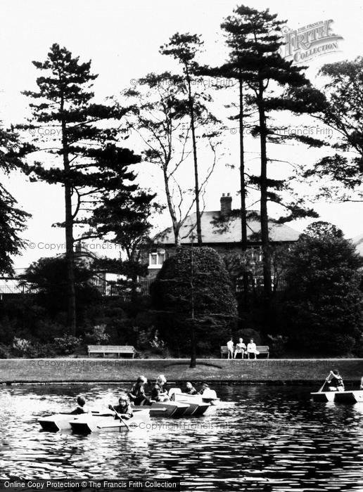 Photo of Crewe, The Boating Lake, Queen's Park c.1960
