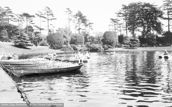 Photo of Crewe, The Boating Lake, Queen's Park c.1960