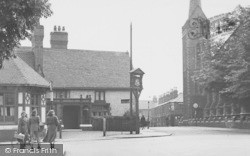 The Chetwode Arms And St Paul's Church 1951, Crewe