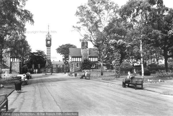 Photo of Crewe, The Main Drive And Lodge, Queen's Park c.1960