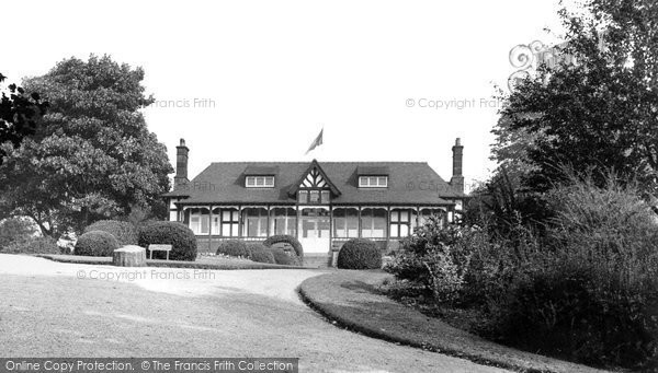 Photo of Crewe, The Pavilion, Queen's Park c.1950