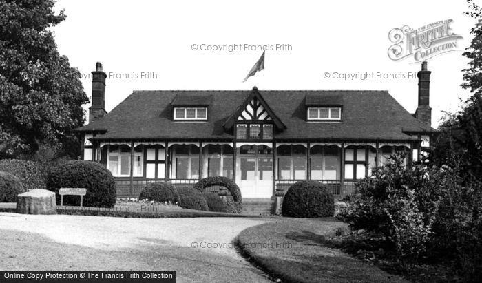 Photo of Crewe, The Pavilion, Queen's Park c.1950