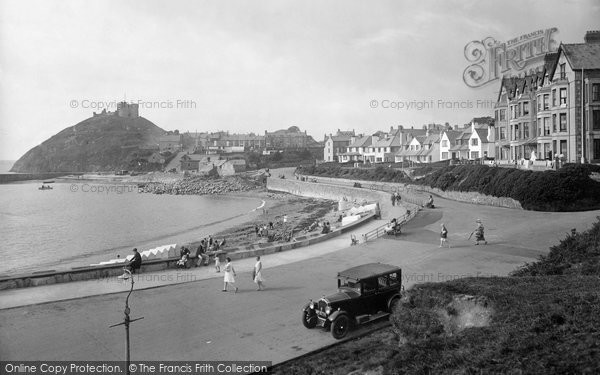 Photo of Criccieth, Beach Bank And Promenade 1930