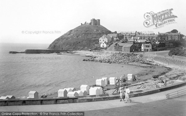 Photo of Criccieth, Castle And Sands 1935